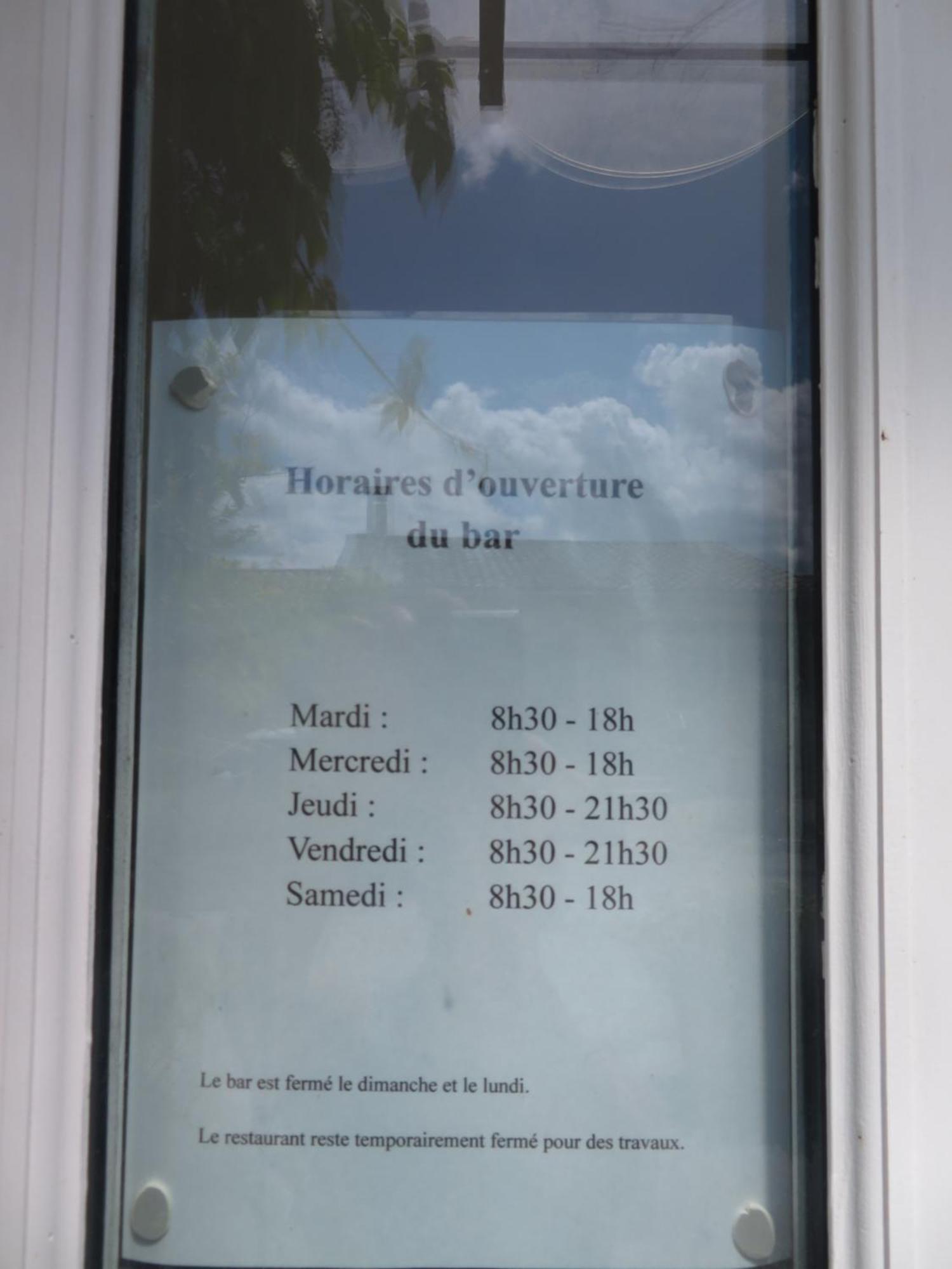Auberge De La Petite Casserole Revest-des-Brousses Exterior photo
